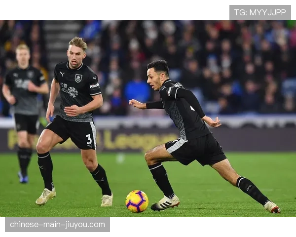 法国足协启动青年教练培训,新增“现代边路进攻战术”专项课程 法国足协启动青年教练培训,新增“现代边路进攻战术”专项课程